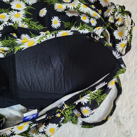 Hilor Daisy Print 1-Piece Swimsuit - Picture 10 of 13